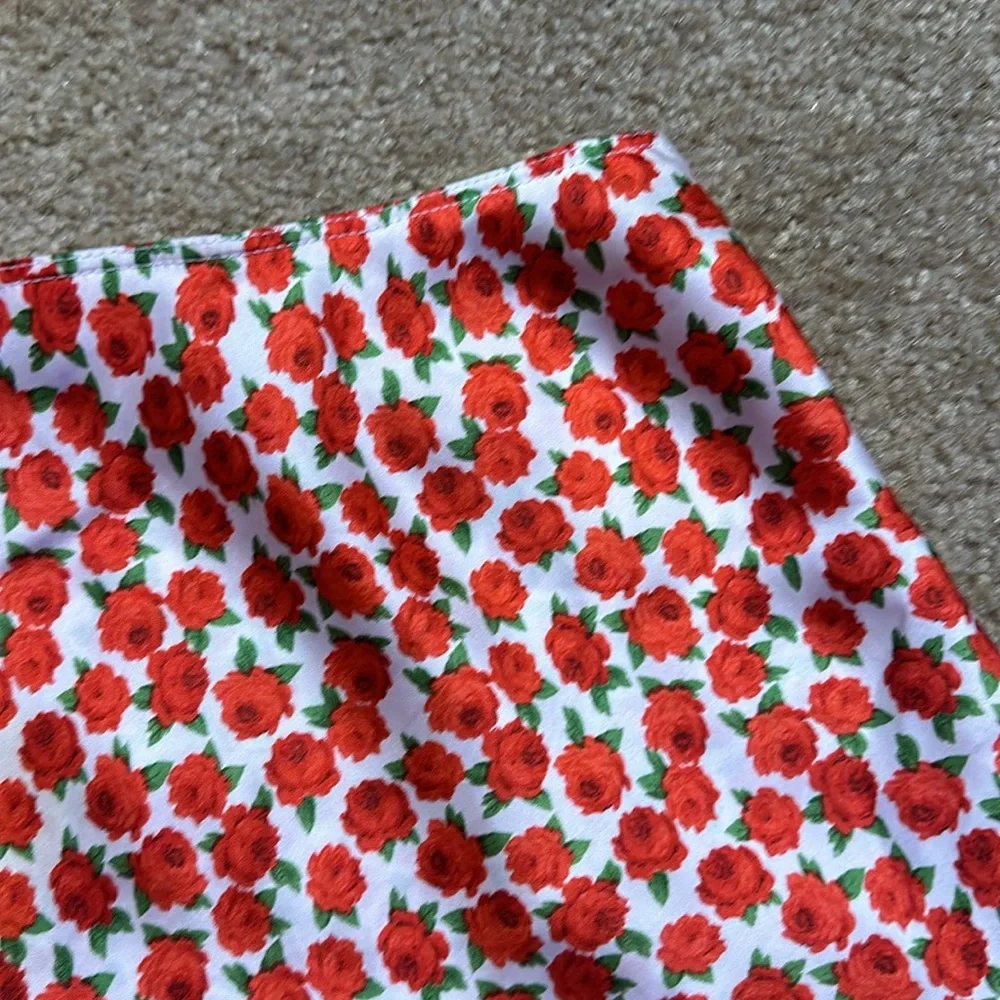 topshop • rose skirt - Picture 3 of 3
